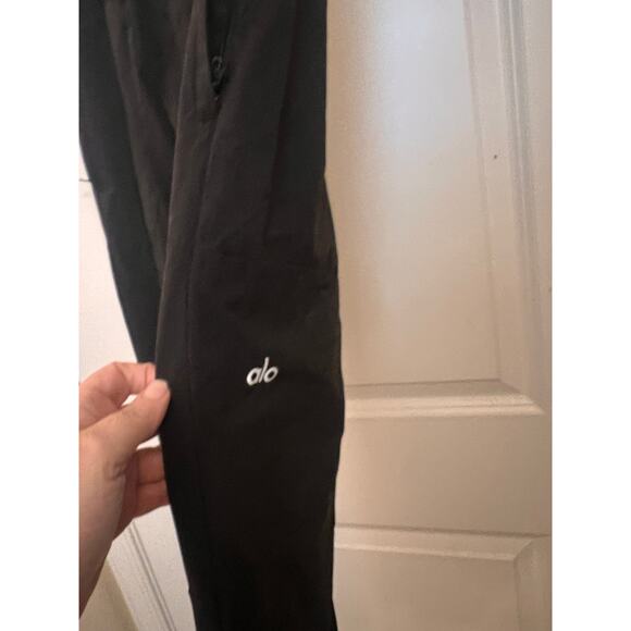 Alo Yoga Athleisure Co-Op Jogger Utility Pant Women's M Black Sporty Chic Sporty - Picture 7 of 9